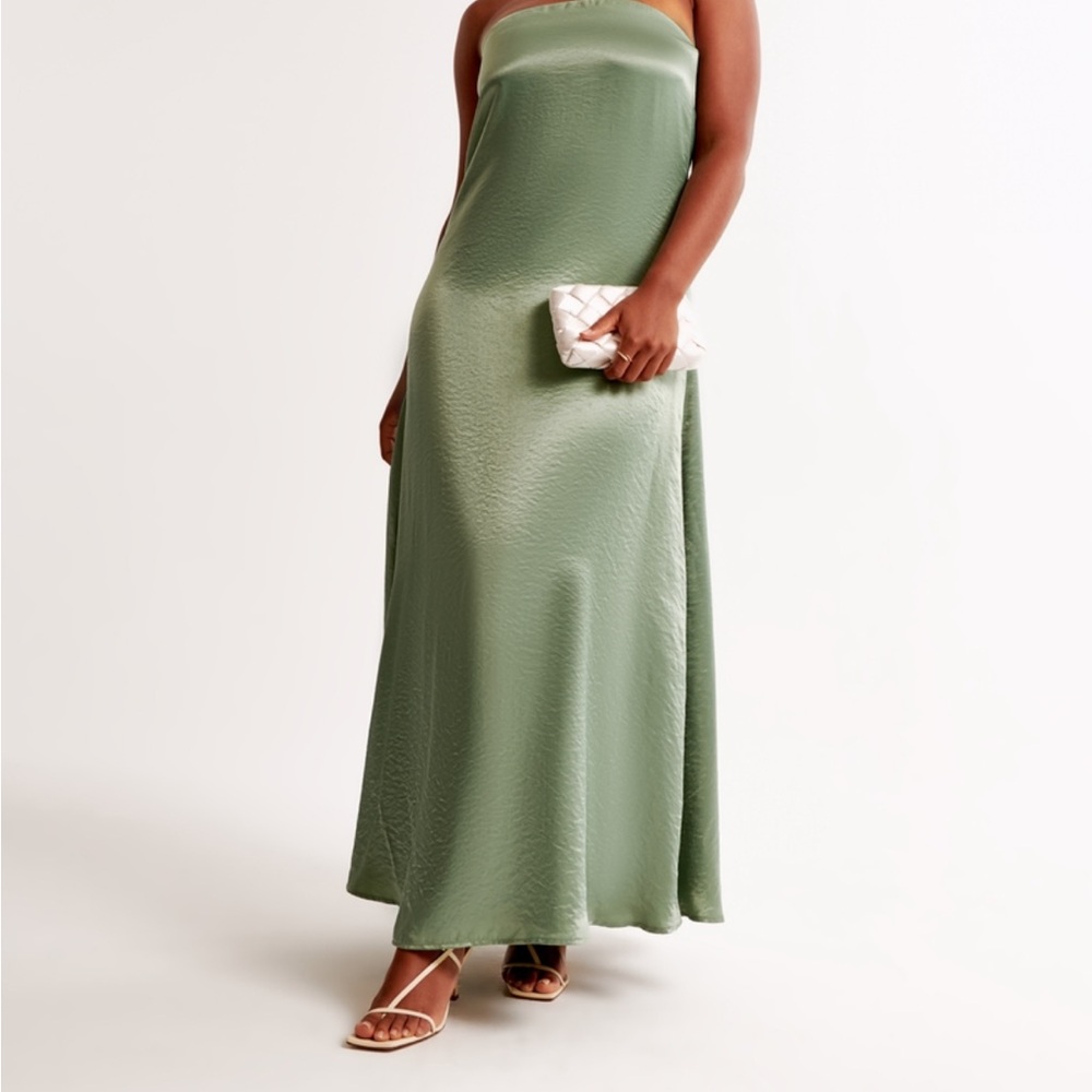 Abercrombie & Fitch Strapless Trapeze Maxi Dress